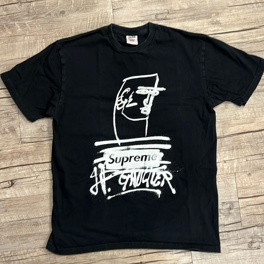 Supreme Tee